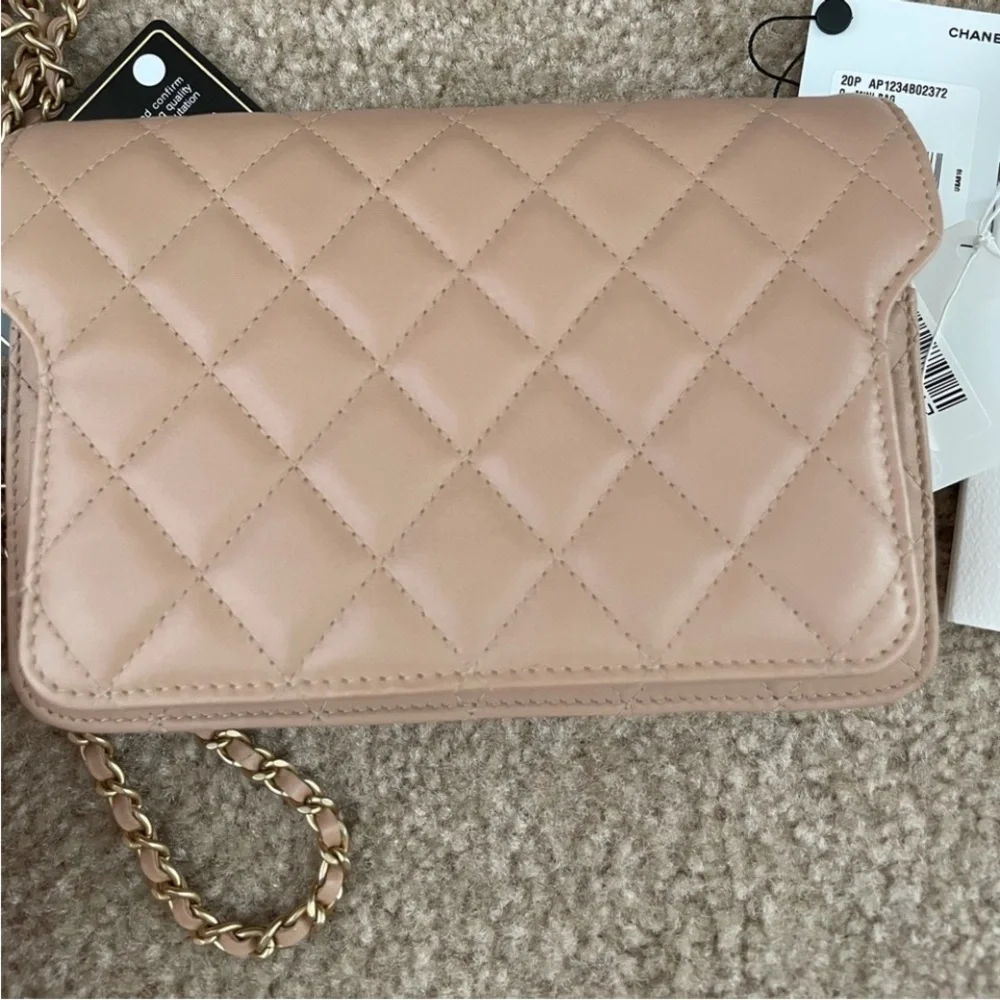 Authentic Chanel Quilted Crossbody Bag with Gold Chain